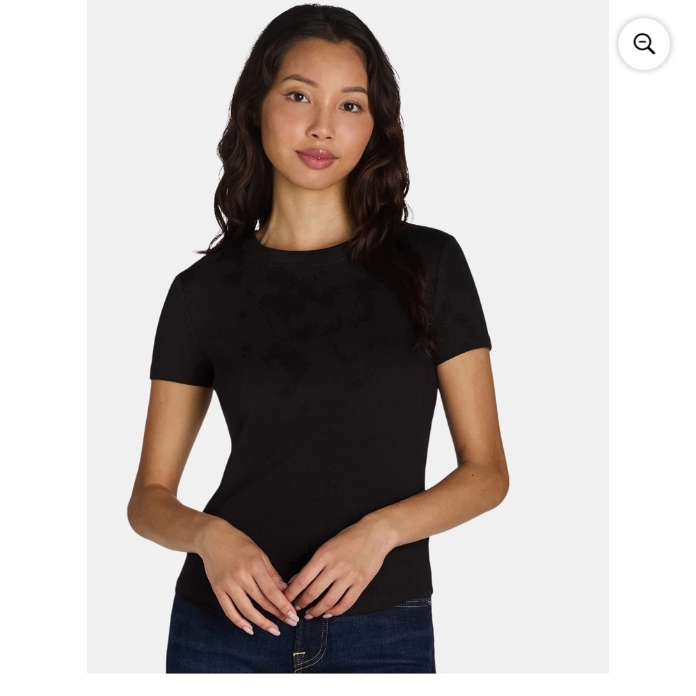 No Boundaries Ribbed Crewneck Tee Women’s Size Small Black